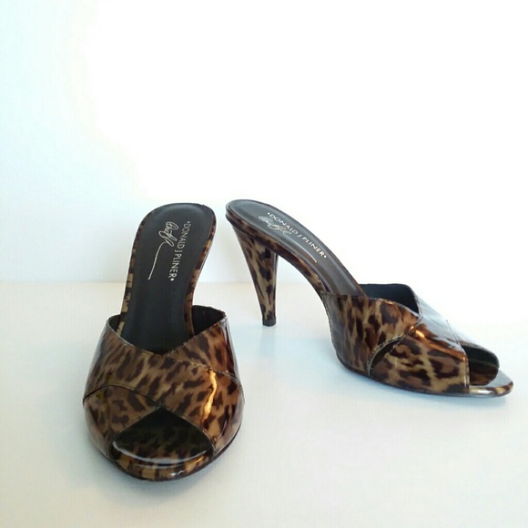 Donald J Pliner Signature Feigel style pe… - Picture 1 of 8